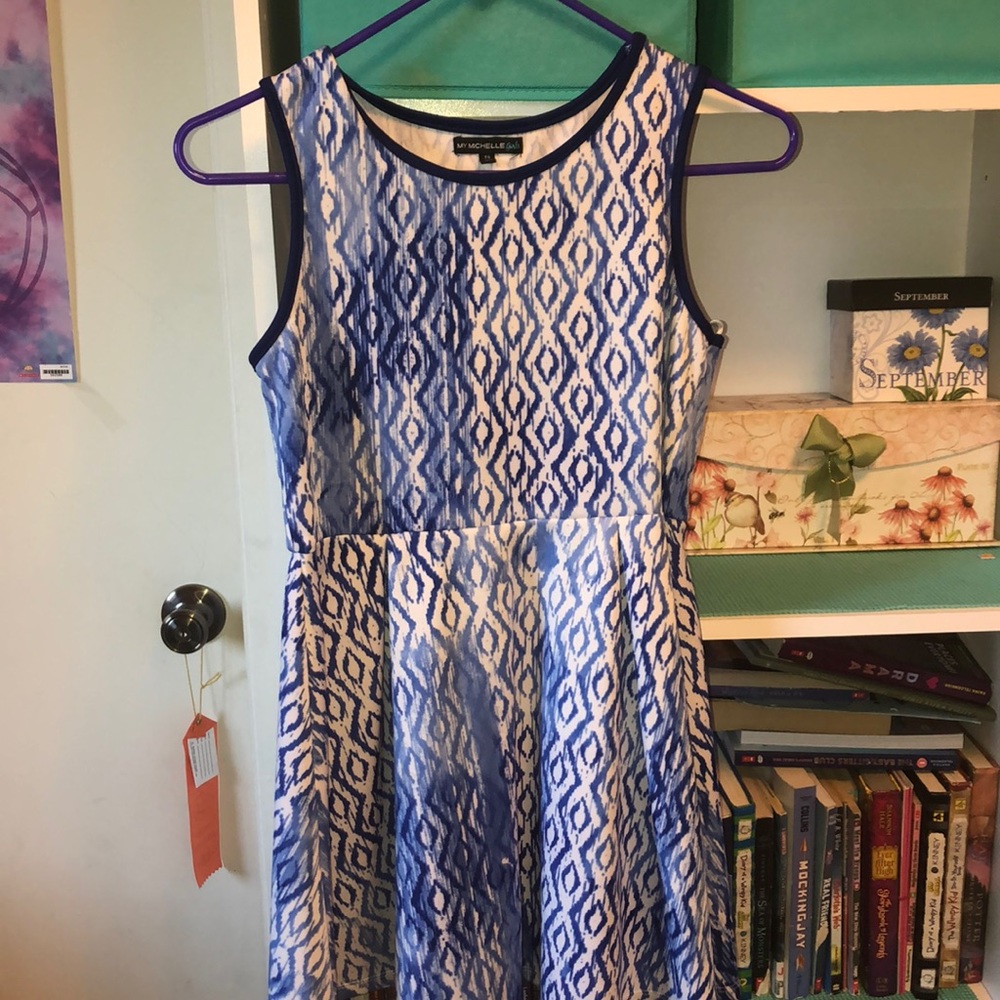 SUPER cute dress with cool design